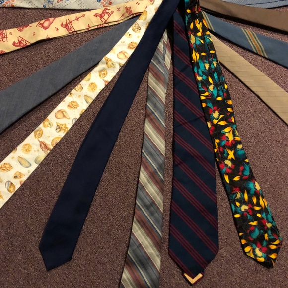18 Men’s Ties SUPERSALE! 2/$10 or 4/$15 - Picture 5 of 10